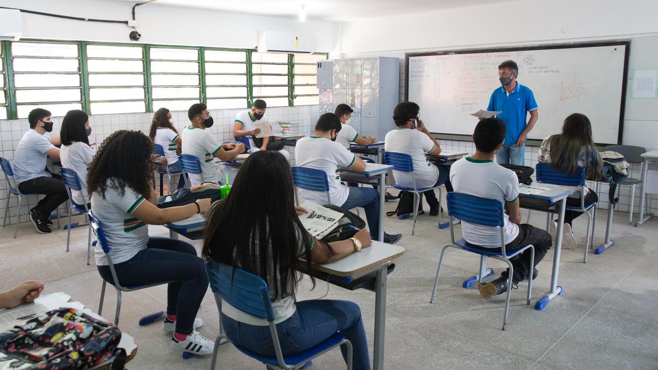 Câmara aprova urgência para votar projeto do Novo Ensino Médio