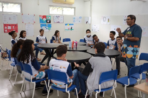 Projeto “Escola do Futuro” contribui para a aprendizagem de 240 estudantes da rede municipal de Juazeiro do Norte