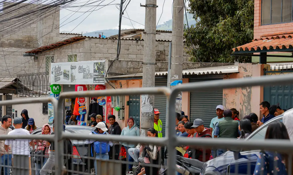 Entenda as origens da atual crise de segurança do Equador