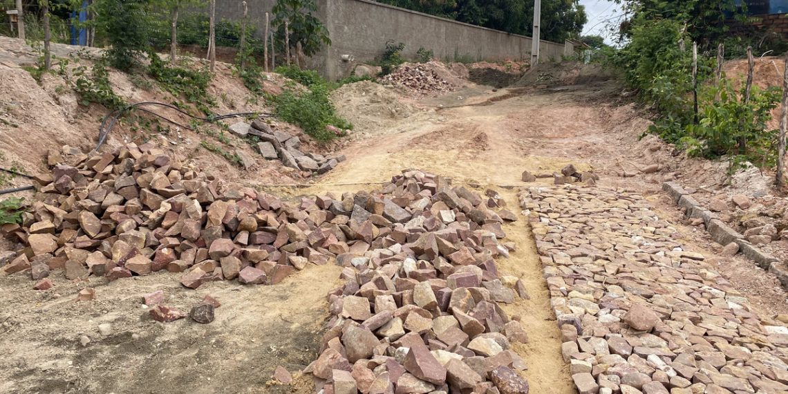 Barbalha: obra de calçamento do Sítio Onça alcança os 65% de conclusão