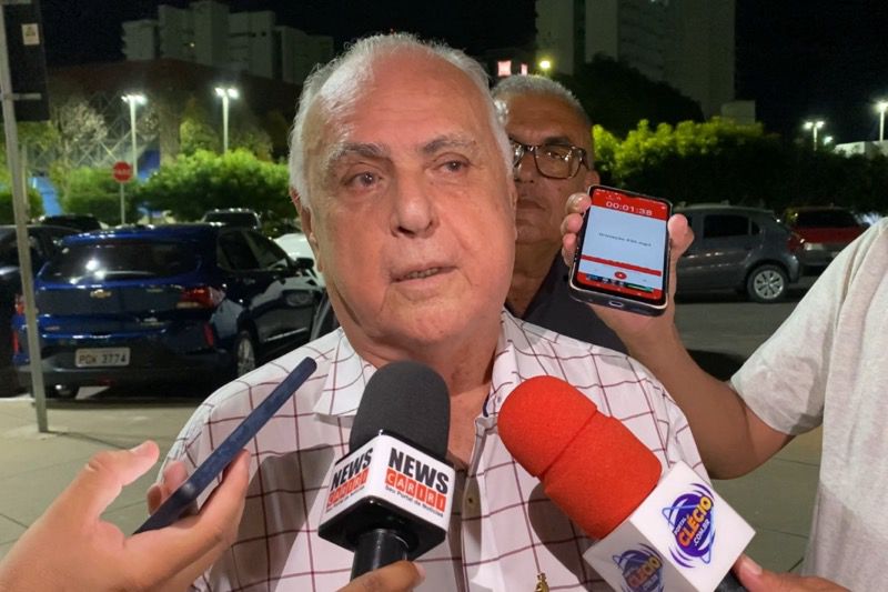 Roberto Pessoa afirma ter sido procurado por Pedro Lobo para apoiá-lo em Crato, mas diz que não se envolverá na disputa