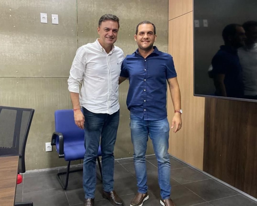 Eleições 2024: pré-candidato de Potengi Luã Almino se reúne com deputado Fernando Santana em Fortaleza