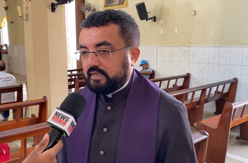 Padre Cícero José comenta programação da Romaria das Candeias em Juazeiro do Norte; assista