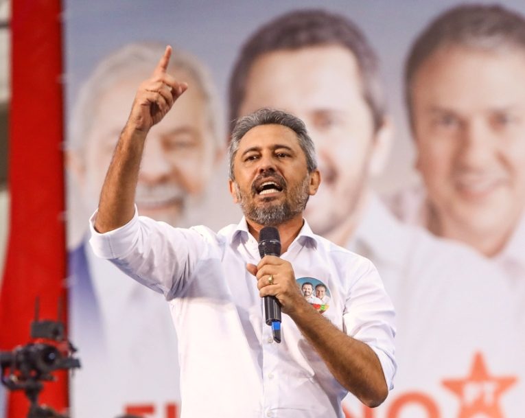 Aprovação de Elmano de Freitas chega a 55%, segundo pesquisa Atlas/Intel