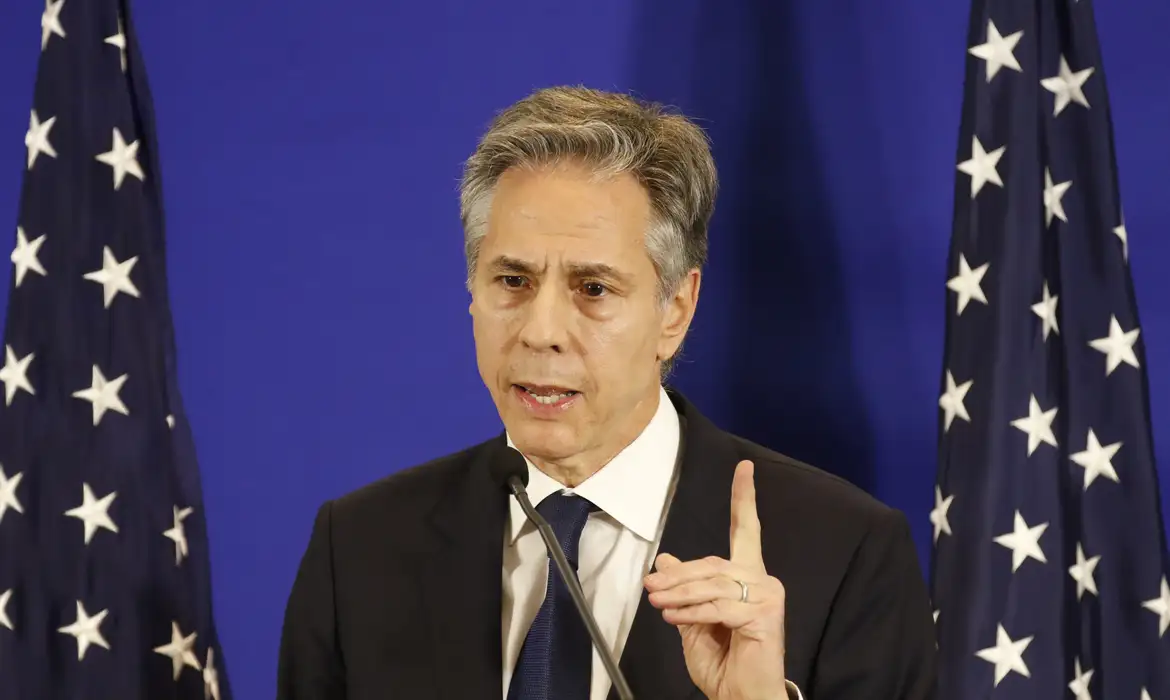 Secretário dos EUA diz que sem paz, é impossível avançar em agendas sociais