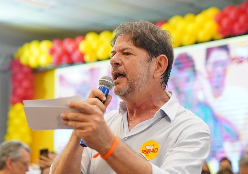 Cid arrasta cinco prefeitos do Cariri para o PSB; saiba quais