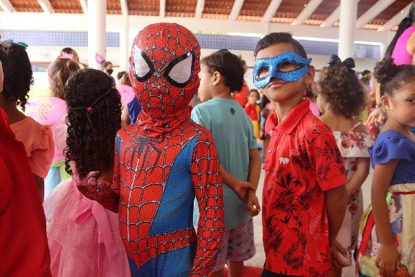 Escolas municipais de Juazeiro do Norte celebram o Carnaval