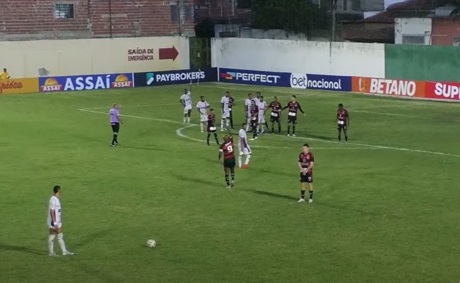Barbalha faz dois, mas leva virada e perde para o Atlético no quadrangular de rebaixamento do Cearense