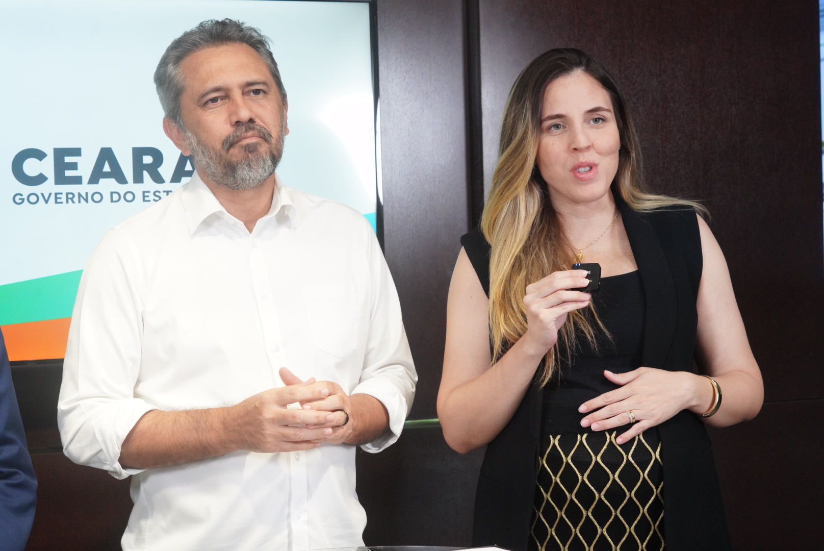 Governo do Ceará assina decreto e institui Ouvidoria da Mulher