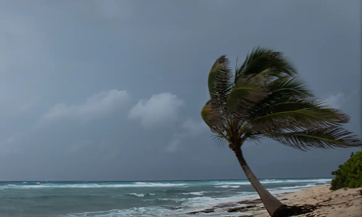 Inmet prevê chuva e ventos intensos para várias regiões do país