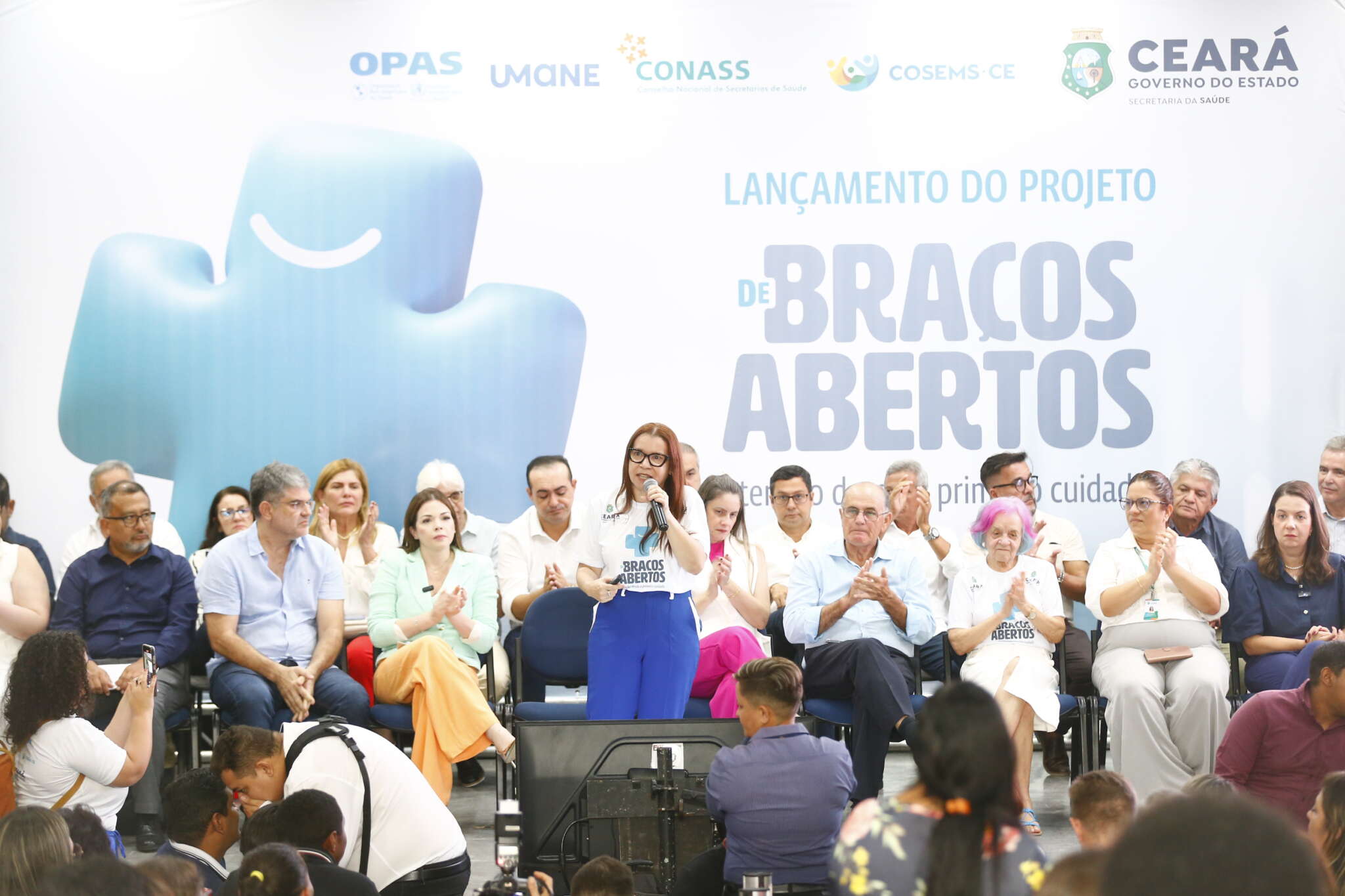 Governo do Ceará lança Projeto de Braços Abertos