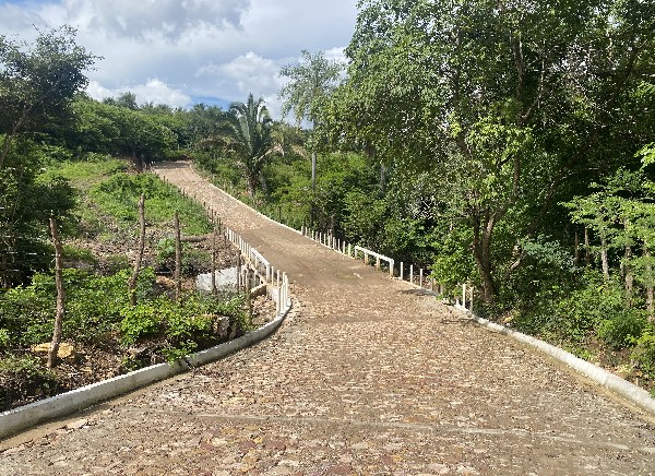 Barbalha finaliza obras de pavimentação e construção da passagem molhada no Sítio Coité