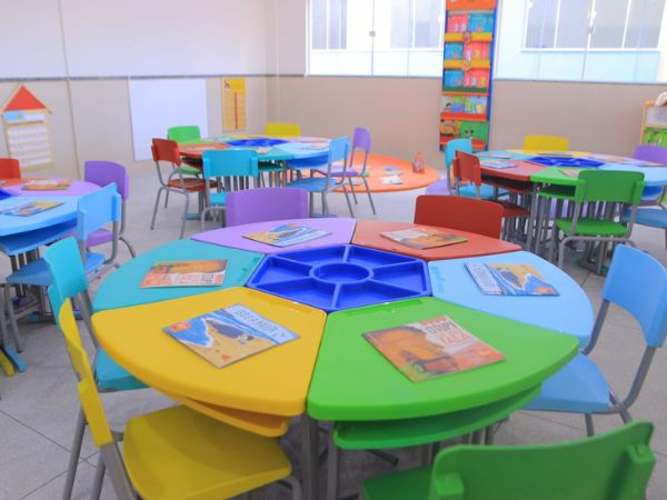 Prefeitura de Juazeiro do Norte inaugura escola no Conjunto Padre Cícero