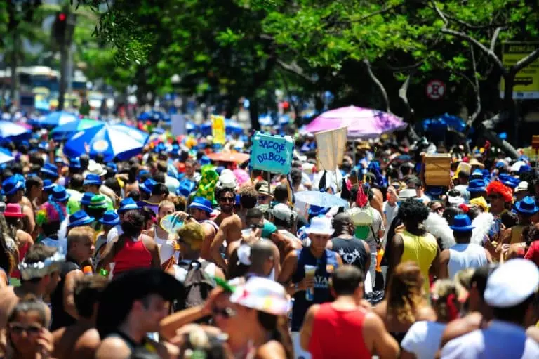 Sancionada lei que torna patrimônio cultural os blocos de carnaval
