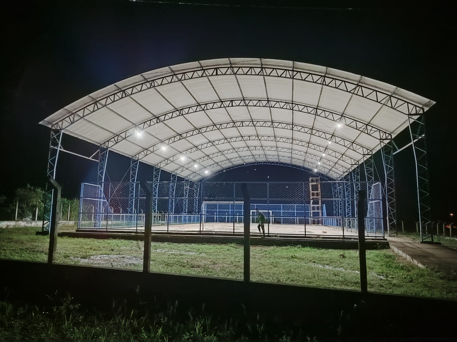 Departamento de Esportes de Potengi realiza melhorias na Quadra Poliesportiva da Vila Marrocos