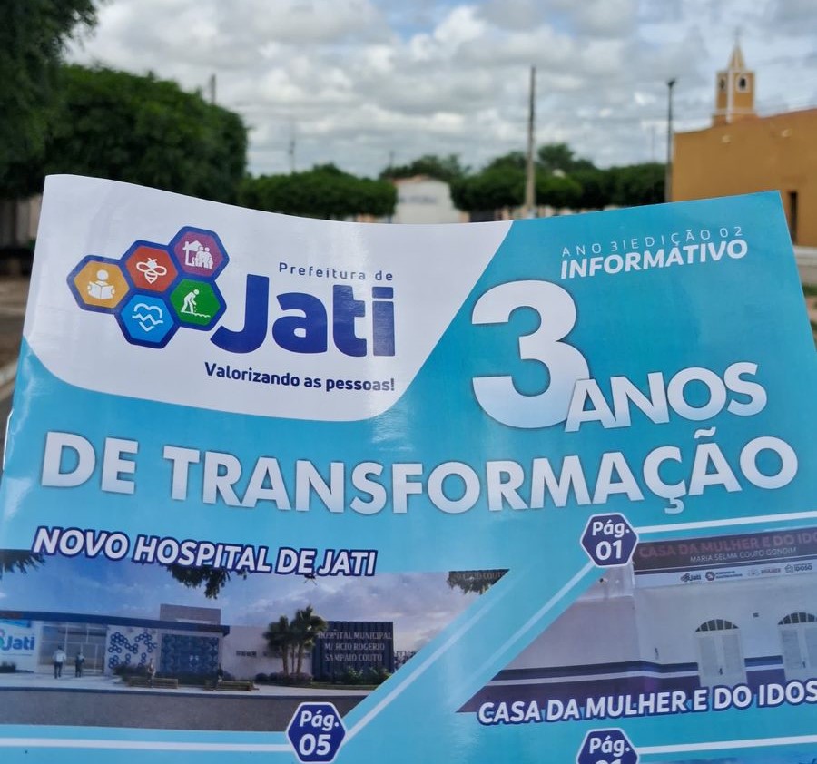 Prefeita de Jati, Mônica Mariano, comemora avanços da cidade e lança revista de 12 páginas