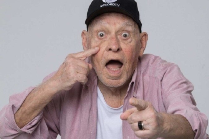 Morre Silvio Luiz, histórico narrador esportivo, aos 89 anos