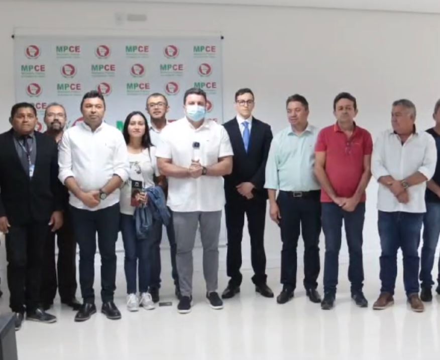 Câmara de Juazeiro do Norte e MPCE dialogam sobre implantação de ponto eletrônico no Legislativo