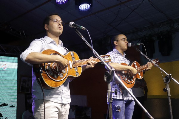 Festival de Repentistas se encerra com atrações regionais e nacionais em Juazeiro do Norte