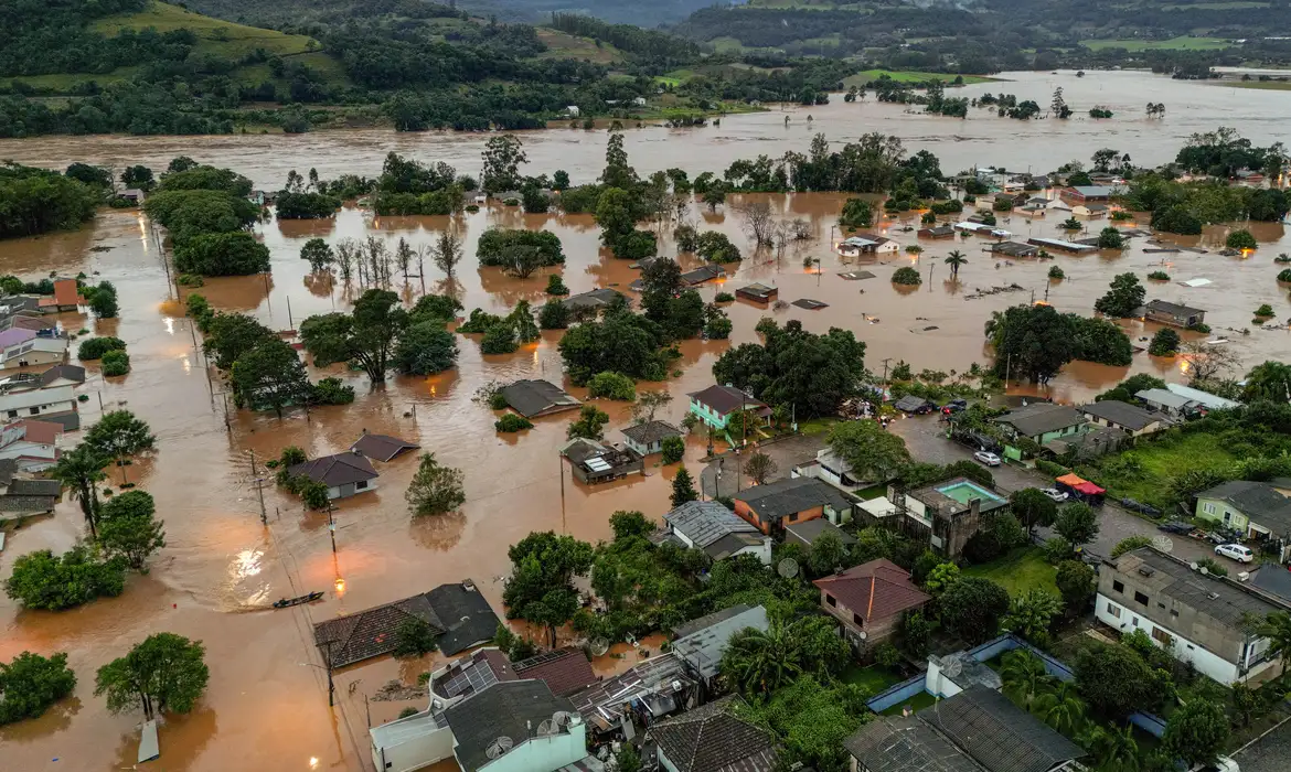 Ocupação urbana desordenada pode ter agravado situação do RS