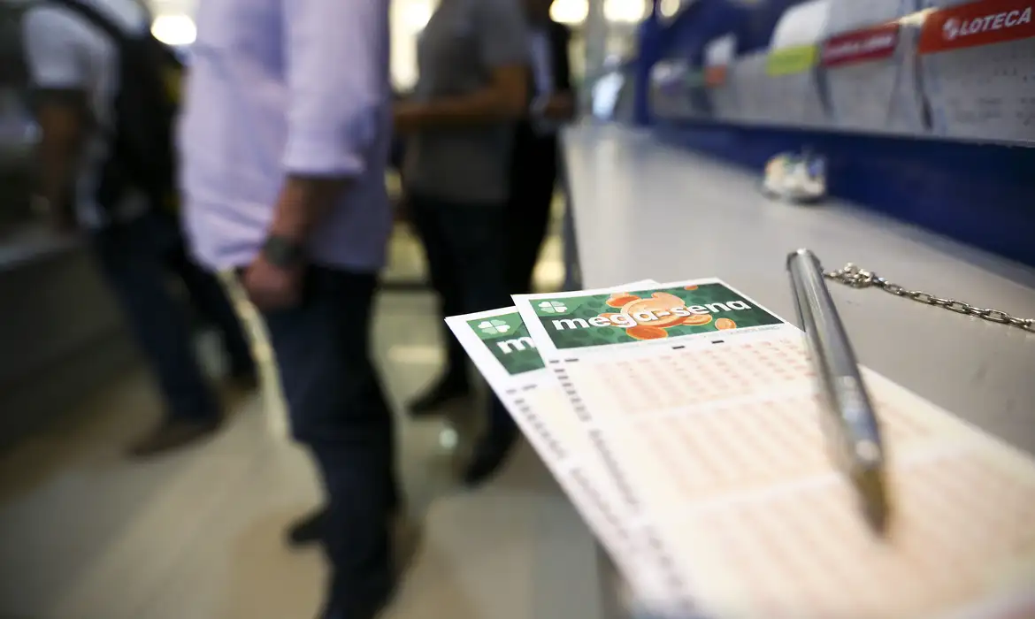Mega-Sena não tem ganhador e prêmio vai a R$ 16 milhões