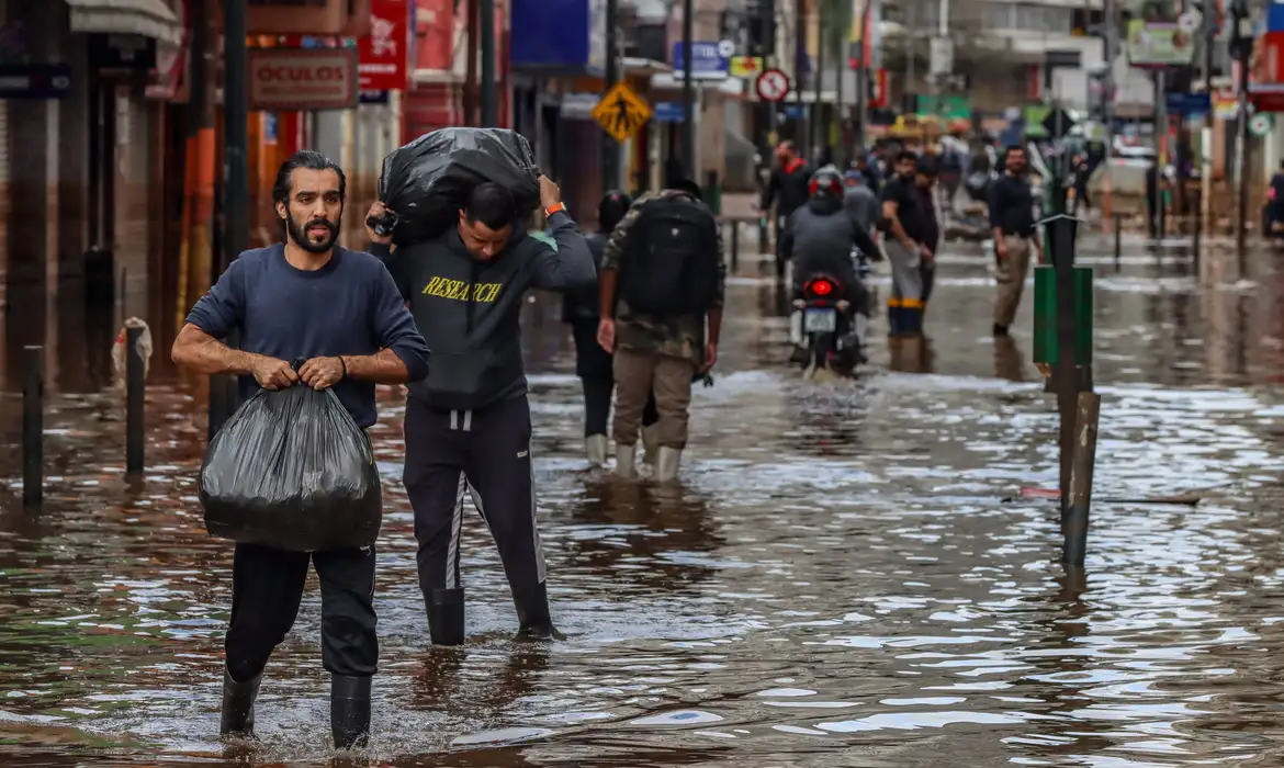 Porto Alegre deve ter, em 10 dias, plano de ações para áreas inundadas