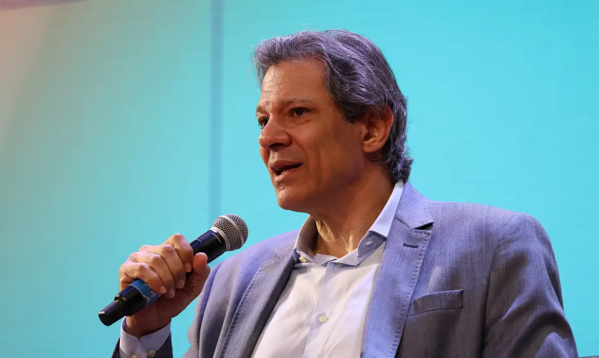 Haddad diz que Brasil não precisa temer medidas de Trump