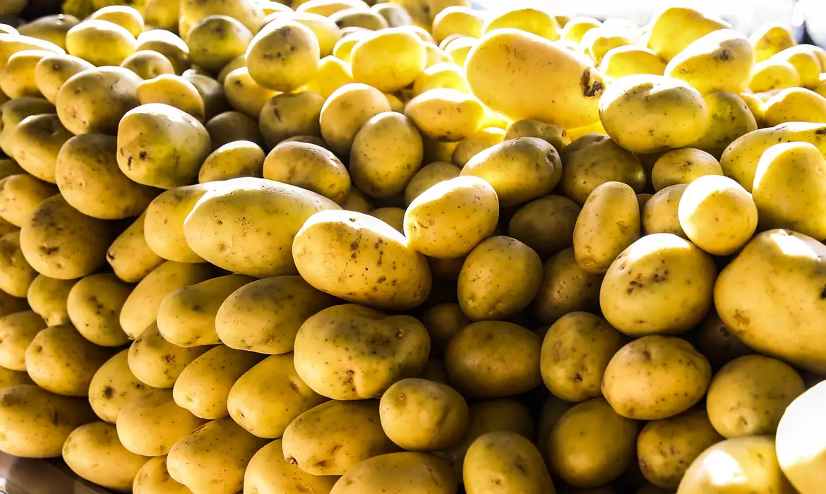 Preço da cesta de produtos da Páscoa tem queda de 0,4% no país