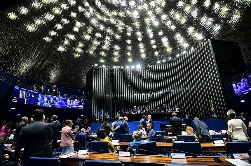Senado aprova regras para reduzir emissão de gases de efeito estufa