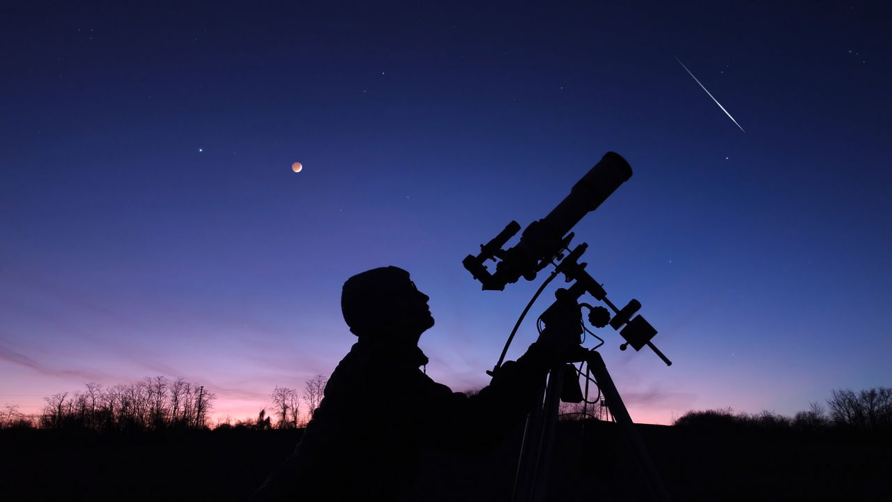 Cometa passará perto da Terra e poderá ser visto no Brasil