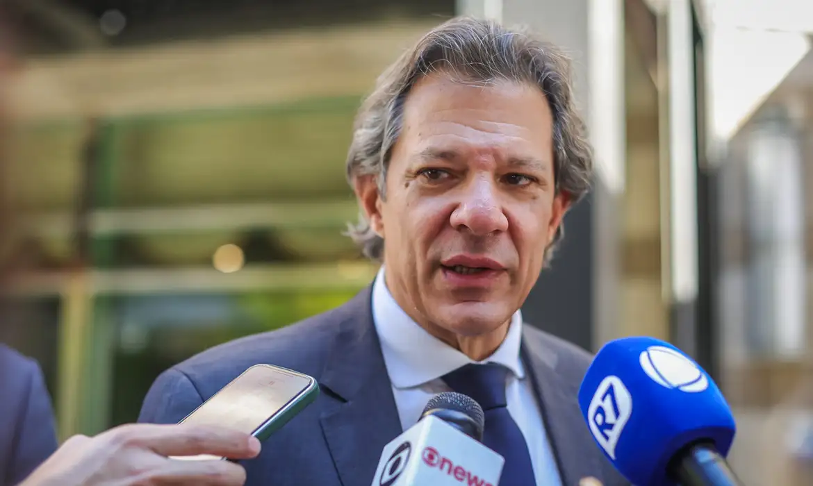 Haddad prevê queda da inflação em 2025 por causa de supersafra