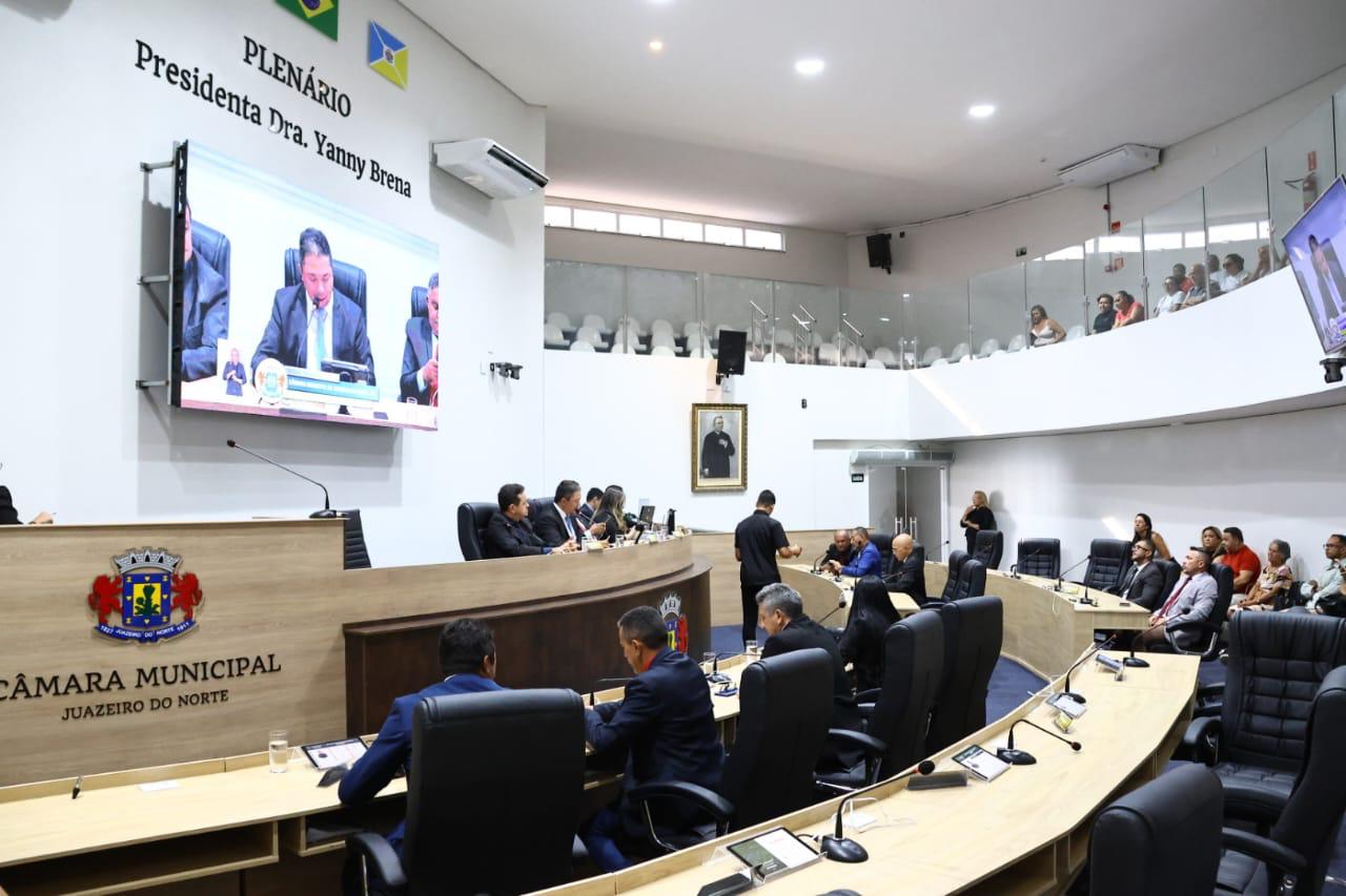 Câmara de Juazeiro do Norte aprova projeto que beneficia portadores de fibromialgia e mais 7 matérias