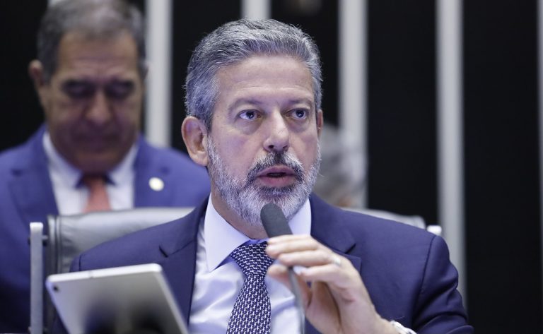 Lira cobra retratação do Carrefour e defende resposta clara contra o protecionismo