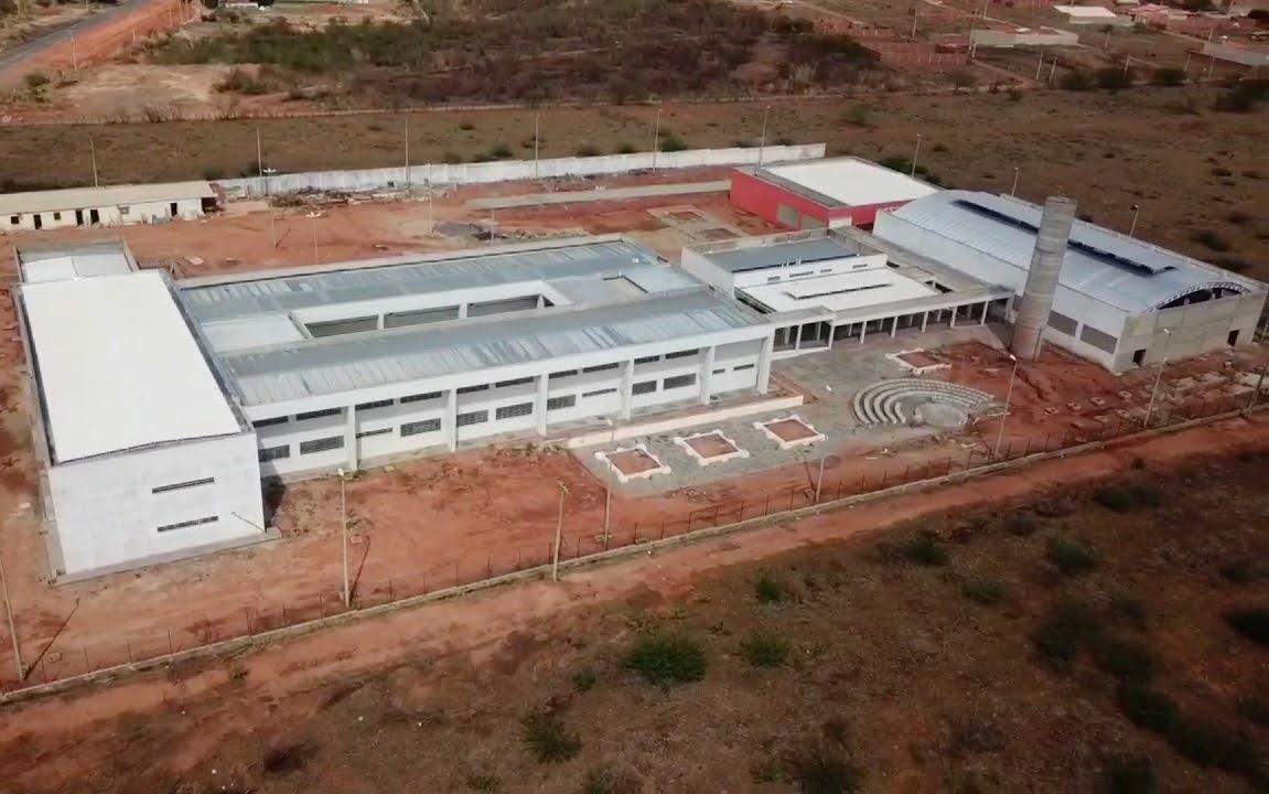 Escola profissionalizante em Missão Velha tem 85% das obras concluídas