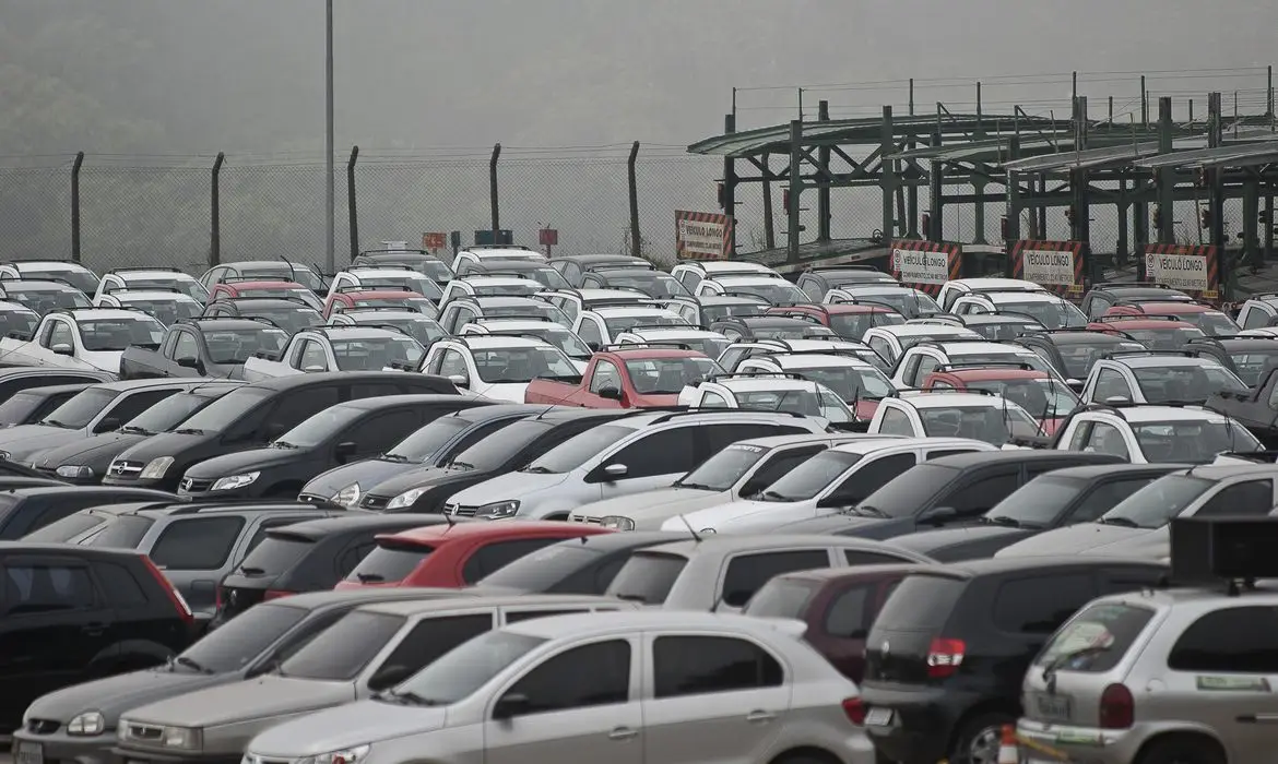 Anfavea projeta aumento de 5,6% nas vendas de veículos em 2025