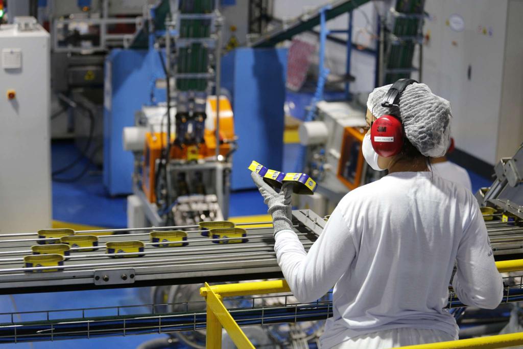 Produção industrial cearense registra segundo melhor desempenho do Brasil no acumulado de janeiro a novembro de 2024