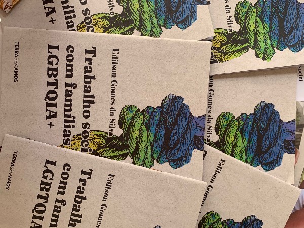 Prefeitura de Juazeiro do Norte promove lançamento de livro sobre famílias LGBTQIAPN+
