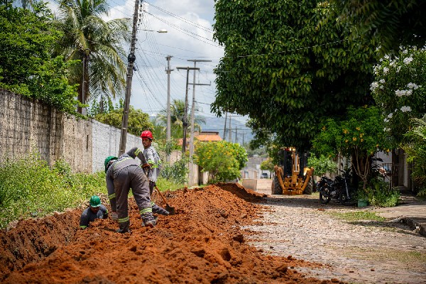 Prefeitura do Crato amplia sistema de abastecimento d’água no município