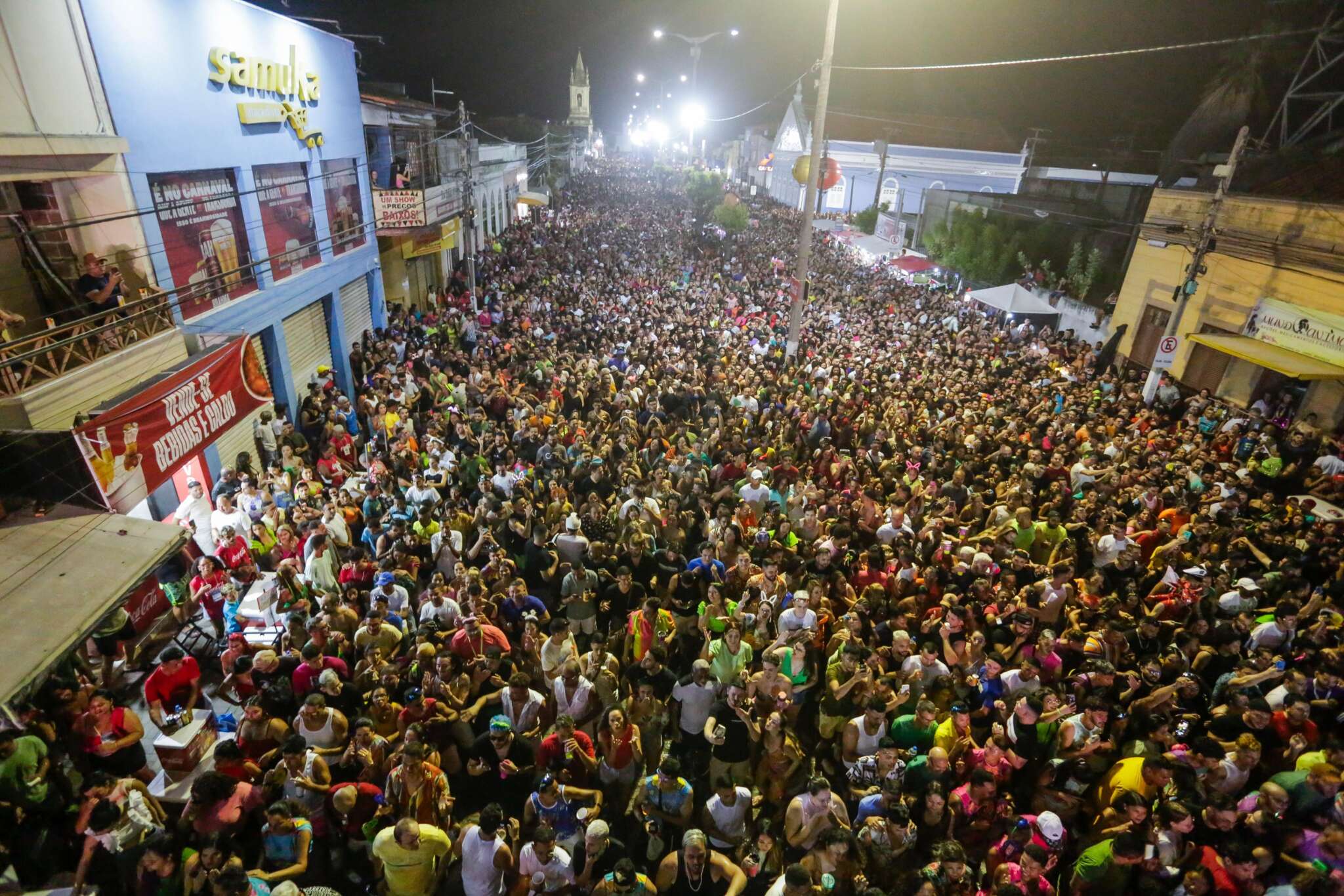 Carnaval 2025 deve movimentar quase R$ 745 milhões na economia cearense
