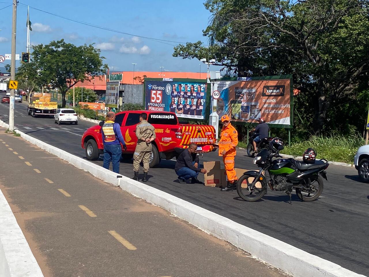 AO VIVO: carro bate em motociclista e foge do local sem prestar socorro, em Juazeiro do Norte