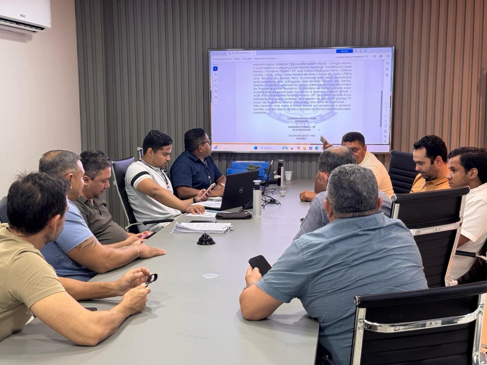 Câmara Municipal de Juazeiro do Norte define presidentes e vice-presidentes de três comissões permanentes