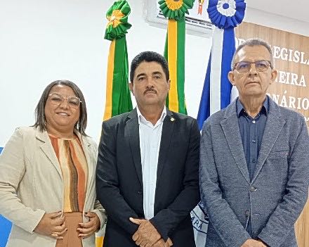 Cumprindo decisão judicial, Câmara de Altaneira elege novo presidente
