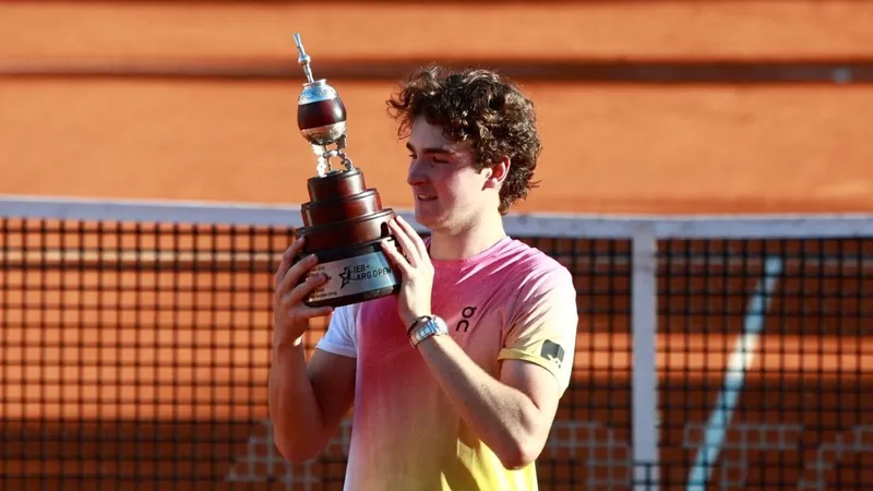 João Fonseca é campeão do ATP 250 de Buenos Aires ao bater argentino