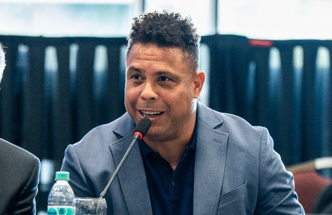 Conmebol cria força-tarefa contra racismo liderada por Ronaldo