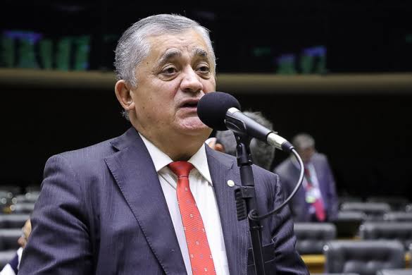 Humberto Costa e Guimarães projetam o PT para 2026 durante evento em Fortaleza neste sábado, 29