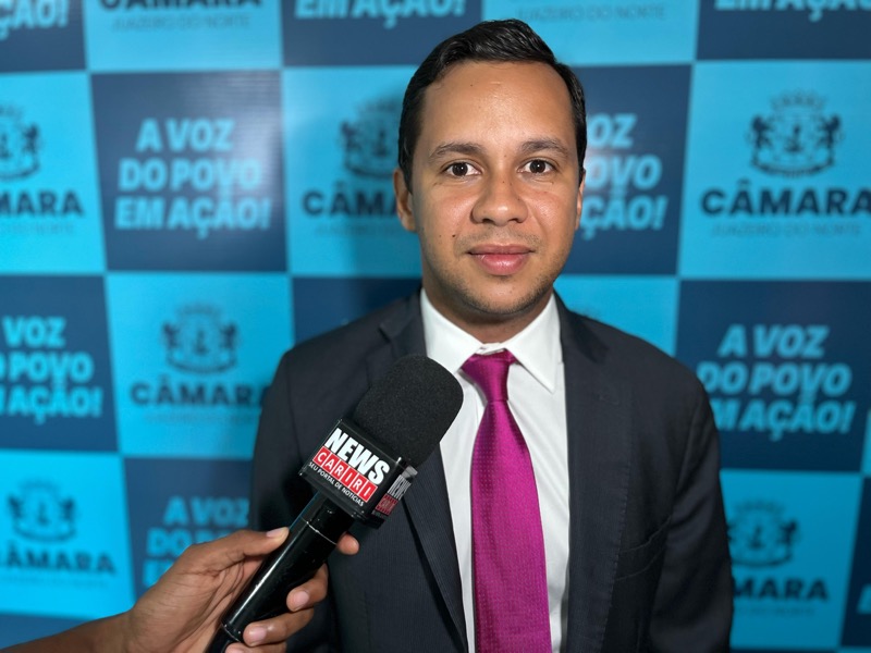 Felipe Vasques disse que vai conversar com Vinícius Duarte após publicação polêmica com teor de intolerância religiosa