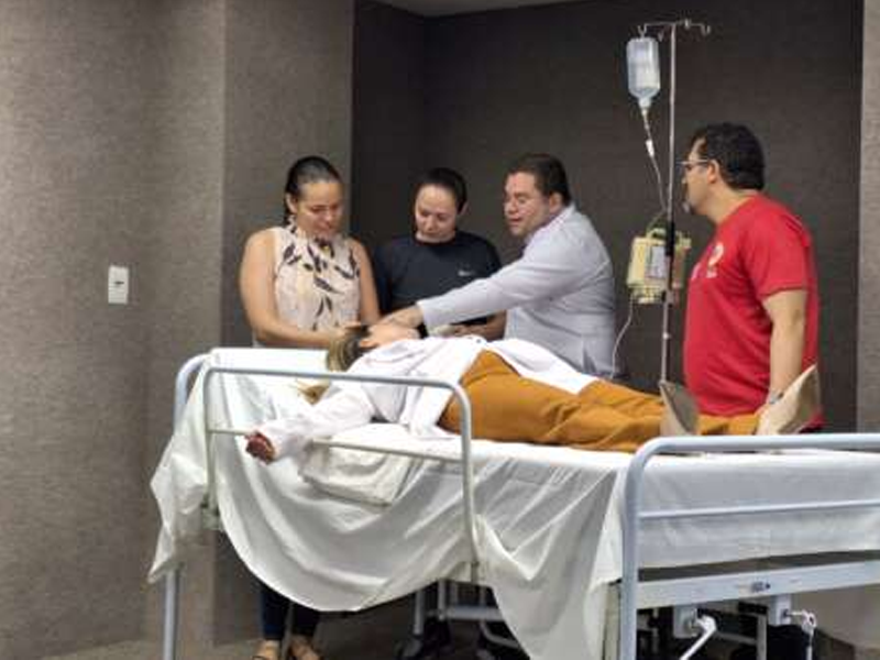 Hospital Regional do Cariri recebe treinamento para fortalecimento de protocolos e fluxos de atendimento do AVC