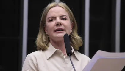Gleisi toma posse nesta segunda-feira (10) e assume articulação do governo