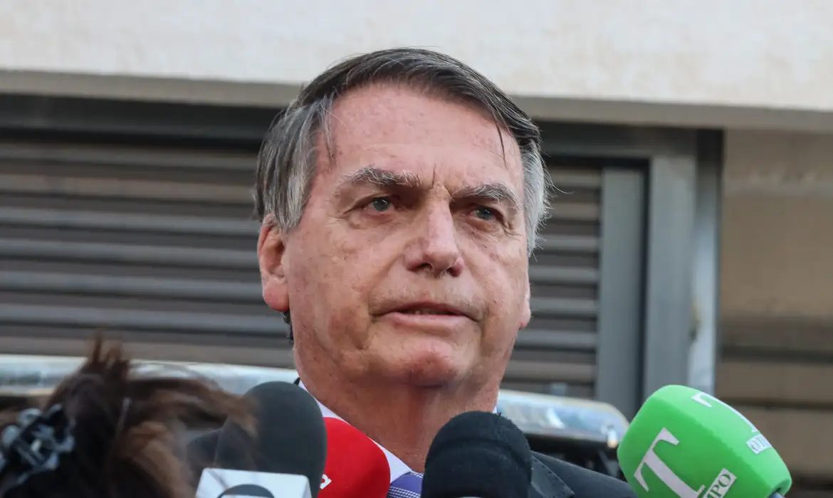 Bolsonaro passa mal e é atendido com urgência em hospital no Rio Grande do Norte
