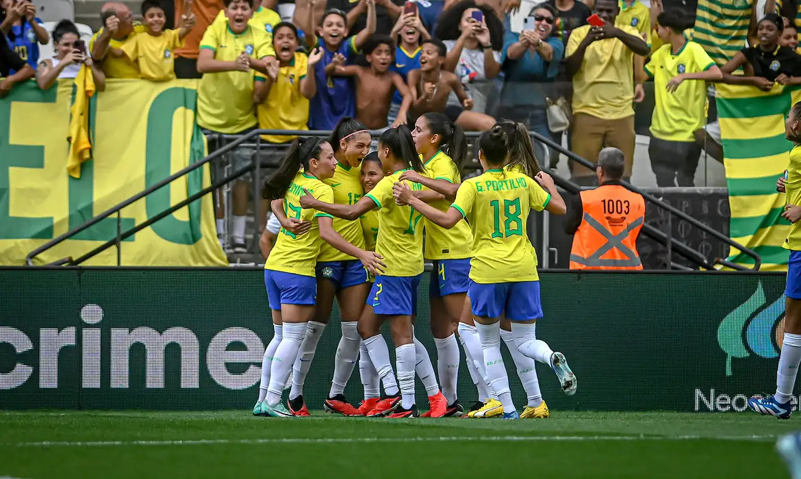 Arthur Elias convoca seleção feminina para 2 amistosos contra os EUA